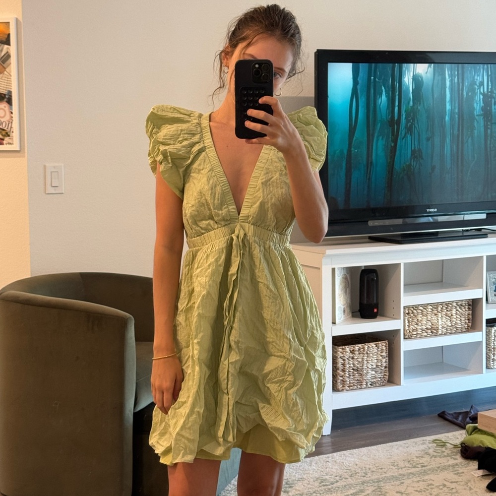 Promesa Light Green Puff Sleeve Mini Dress